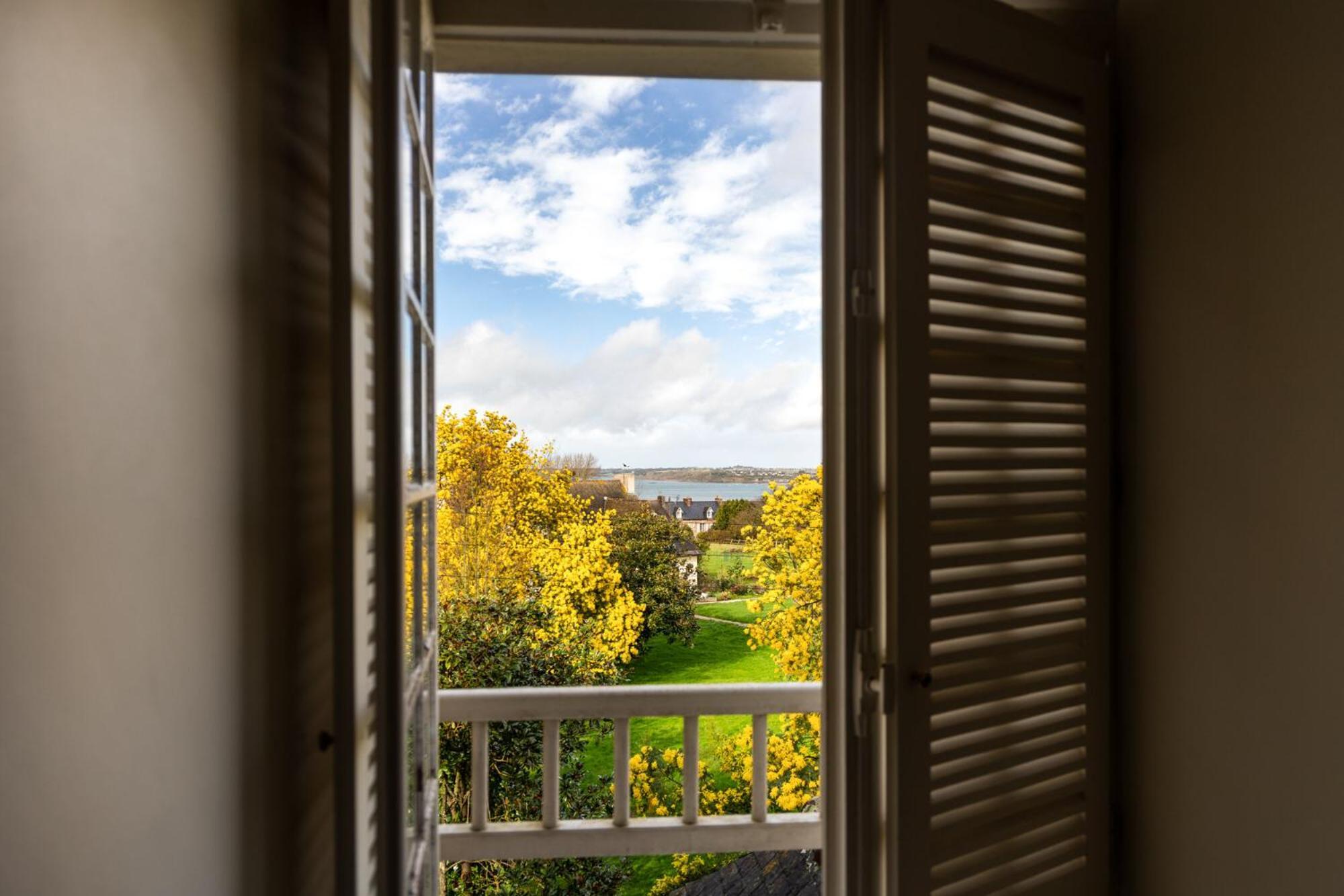 Bed and Breakfast Manoir Des Bords De Rance Plouër-sur-Rance Esterno foto